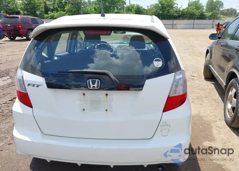 2013 Honda Fit Sport из США, поврежденный, VIN JHMGE8H59DC000340